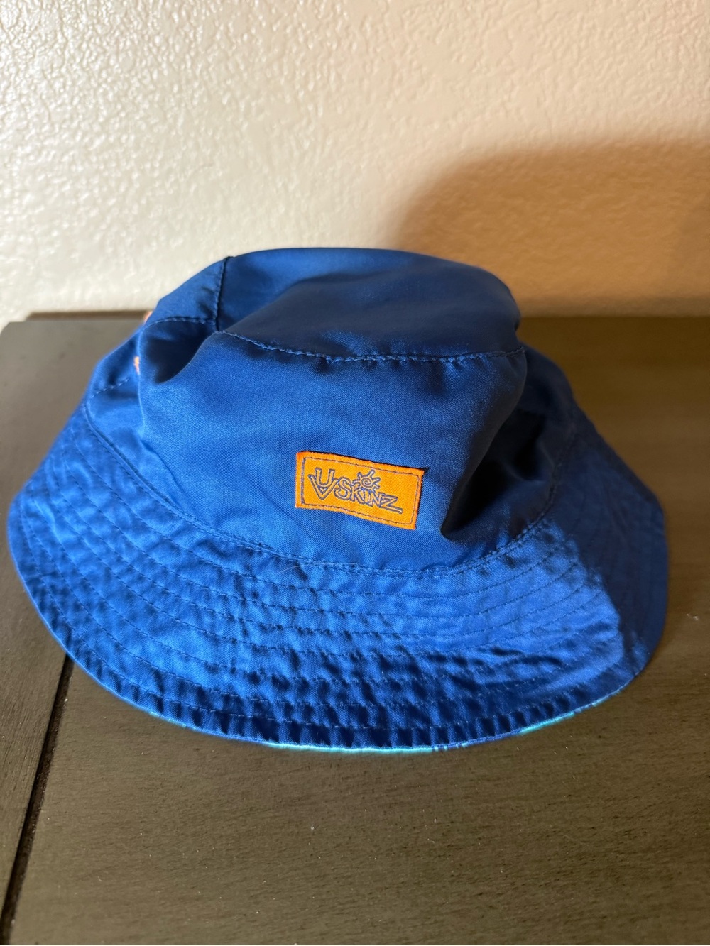 Kids V Skinz Reversible Bucket Hat Size 7 UPF 50 Sun Hat